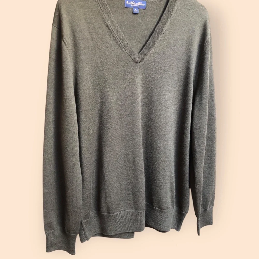 Brooks Brothers Italian Yarn Merino Wool V-neck Knit Sweater Forest Green MEN XL